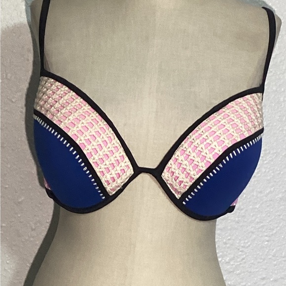 Victoria's Secret Retro  Bikini Top size 36DD - Picture 6 of 7